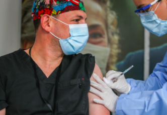 COLOMBIA, PRIMER PAÍS DE LATINOAMÉRICA EN RECIBIR VACUNAS DE COVAX