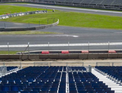 ABREN PISTA DEL AUTÓDROMO PARA CICLISTAS Y CORREDORES