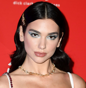 UNA FAN ‘ATACA’ A DUA LIPA EN LA CDMX, TEMEN QUE NO REGRESE