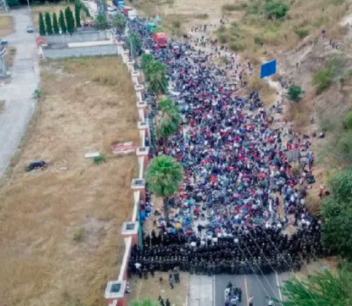 GUATEMALA USARÁ LA FUERZA PARA FRENAR CARAVANA MIGRANTE DE HONDURAS