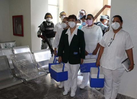 EXIGE SENADO AGILIZAR VACUNACIÓN A PERSONAL DE LIMPIEZA DE HOSPITALES