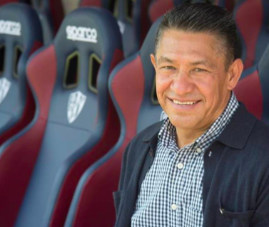 NACHO AMBRIZ BUSCA REFUERZOS MEXICANOS PARA EL HUESCA DE ESPAÑA