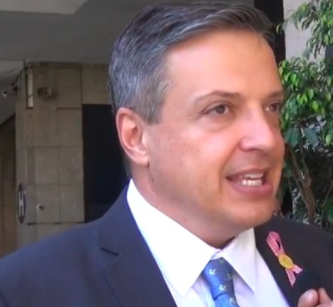DIPUTADO DE MORENA UTILIZA PODER ECONÓMICO Y POLÍTICO PARA QUE LO AYUDEN JUECES