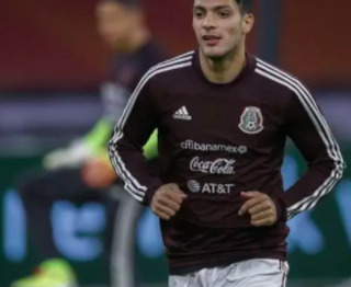 NIEGAN PERMISO A RAÚL JIMÉNEZ DE JUGAR CON MÉXICO EN ELIMINATORIAS RUMBO QATAR