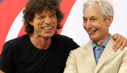 UN DÍA, CHARLIE WATTS LE DIO UN PUÑETAZO A MICK JAGGER