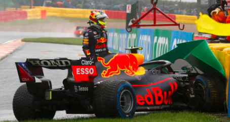EL PILOTO MEXICANO ‘CHECO’ PÉREZ RODÓ TRES VUELTAS EN EL GRAN PREMIO DE BÉLGICA