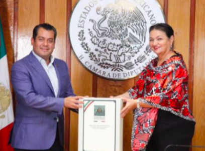 EL DIPUTADO SERGIO GUTIÉRREZ LUNA RECIBE LA MESA DIRECTIVA POR PARTE DE DULCE MARÍA SAURI