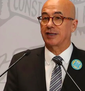 PROPONE PAN QUE GRUPOS PARLAMENTARIOS PUEDAN PRESENTAR INICIATIVAS PREFERENTES