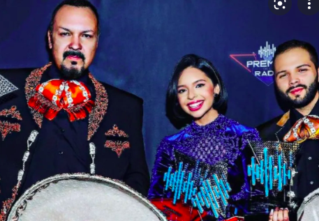 La lujosa cena de Navidad de la dinastía Aguilar