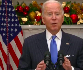 LA VARIANTE ÓMICRON ES FUENTE DE PREOCUPACIÓN, PERO NO DEBE CAUSAR PÁNICO: JOE BIDEN