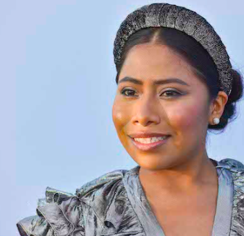 YALITZA LE RESPONDE A YOUTUBER TRAS RECIBIR CRÍTICAS POR SU INGLÉS.