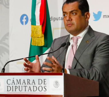 PIDE SERGIO GUTIÉRREZ LUNA NO PERMITIR ACCESO AL PLENO A ´CABILDEROS´