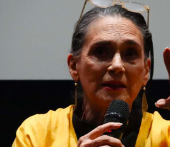 GUILLERMO DEL TORO RECOMENDÓ A OFELIA MEDINA
