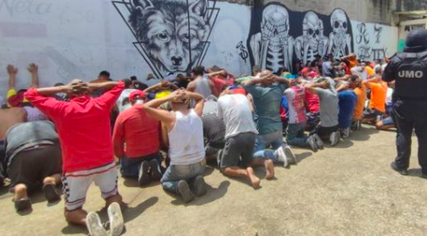MUEREN 43 INTERNOS TRAS MOTÍN EN CÁRCEL DE ECUADOR; SE EVITÓ FUGA DE 40