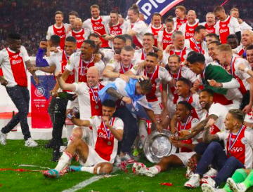 EL MEXICANO EDSON ÁLVAREZ ANOTA GOL Y AJAX SE PROCLAMA CAMPEÓN