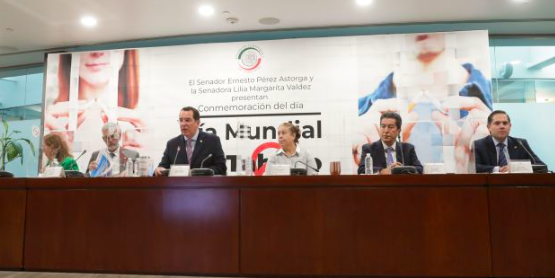 RECONOCEN AL SENADO POR SU LABOR EN CONTRA DEL TABAQUISMO ￼