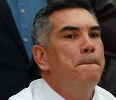 EX PRESIDENTES DEL PRI PIDEN LA RENUNCIA DE “ALITO”; ÉL SE AFERRA AL CARGO