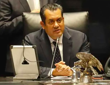 GUTIÉRREZ LUNA PRESENTA INICIATIVA PARA QUE PERIODISTAS TENGAN SEGURIDAD SOCIAL Y ACCESO A LA SALUD￼