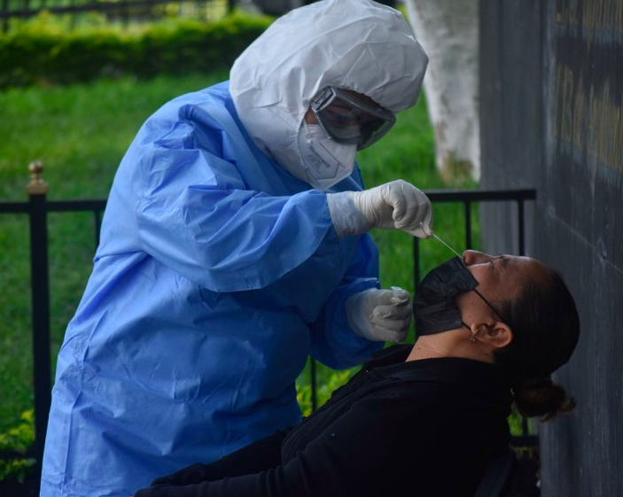 CONTAGIOS DE COVID REPUNTAN EN NUEVO LEÓN; HAY 232 PERSONAS HOSPITALIZADAS