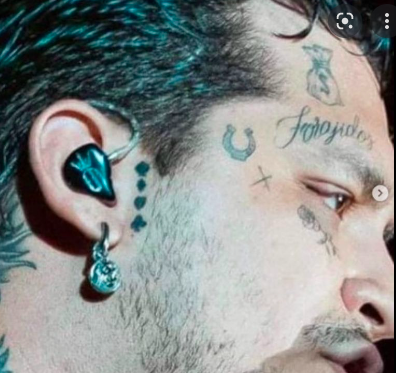 CHRISTIAN NODAL BORRA DE SU TORSO EL TATUAJE DE BELINDA