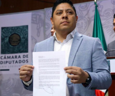 INICIA ´DESBANDADA´ DE DIPUTADOS DEL PRI