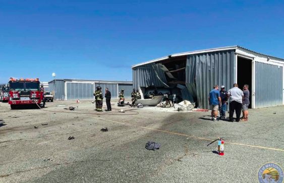 DOS AVIONETAS CHOCAN AL INTENTAR ATERRIZAR EN CALIFORNIA; HAY VARIOS MUERTOS￼