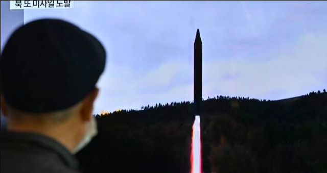 TENSIÓN MUNDIAL PORQUE COREA DEL NORTE HA LANZADO 23 MISILES DESDE SUS COSTAS