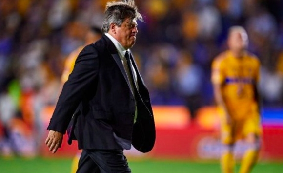 TIGRES DESTITUYÓ A MIGUEL “EL PIOJO” HERRERA