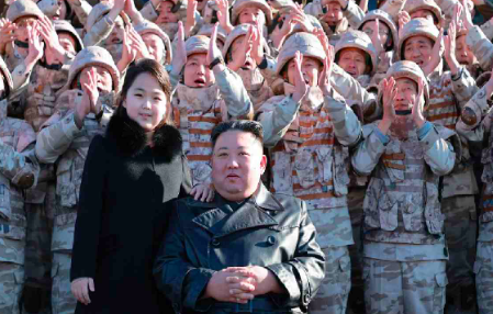 KIM JONG UN ASEGURA QUE COREA DEL NORTE TENDRÁ LA FUERZA NUCLEAR MÁS PODEROSA DEL MUNDO