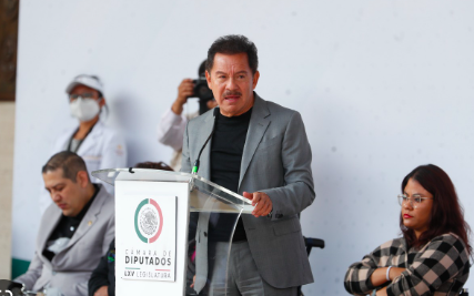 ENTREGAN EN LA CÁMARA DE DIPUTADOS 500 SILLAS DE RUEDAS A PERSONAS CON DISCAPACIDAD