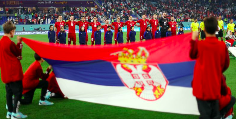 FIFA MULTA A SERBIA POR BANDERA DE KOSOVO; A ARABIA POR 6 AMARILLAS