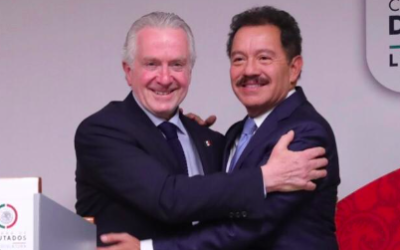 ABRAZO DE ACATEMPAN PARLAMENTARIO EN SAN LÁZARO ENTRE SANTIAGO CREEL E IGNACIO MIER