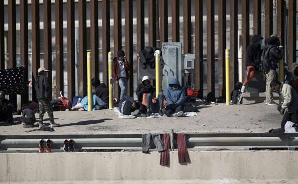 MÉXICO DEPORTA A NIÑOS GUATEMALTECOS HALLADOS EN UN CONTENEDOR, CERCA DE LA FRONTERA CON EU