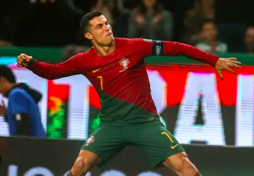 CRISTIANO RONALDO ROMPE RÉCORD DE PARTIDOS CON UNA SELECCIÓN NACIONAL