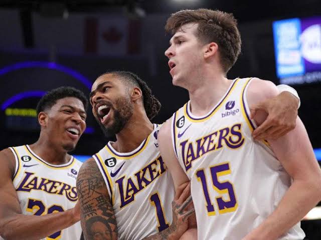 LAKERS VENCEN A GRIZZLIES A DOMICILIO EN PRIMER PARTIDO DE LA SERIE