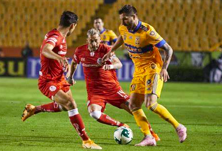 TIGRES GOLEA A TOLUCA Y RASGUÑA BOLETO A SEMIFINALES