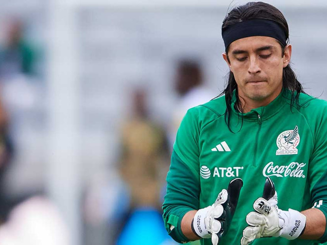 CARLOS ACEVEDO CAUSA BAJA DEL TRI PARA FINAL FOUR Y COPA ORO