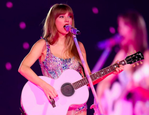 TAYLOR SWIFT ANUNCIA UN CONCIERTO EN MÉXICO PORQUE “TRES NO SON SUFICIENTES”