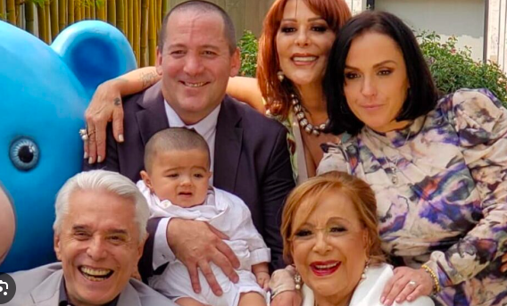 HIJO DE SILVIA PINAL Y ENRIQUE GUZMÀN DESCUBRE CON PRUEBA DE ADN NO SER EL PADRE BIOLÒGICO DE SU HIJO MENOR