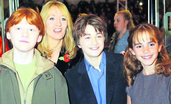 HARRY POTTER CUMPLE 26 AÑOS DE HACER MAGIA