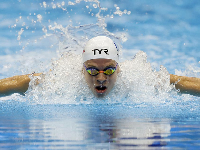 EL FRANCÈS LEÓN MARCHAND ROMPE RÉCORD HISTÓRICO DE MICHAEL PHELPS