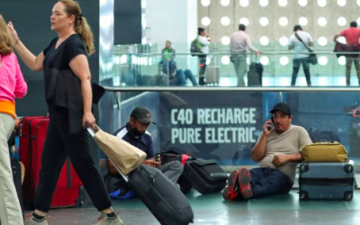 LEGISLAN PARA REGULAR LA SOBREVENTA DE BOLETOS DE AEROLÍNEAS