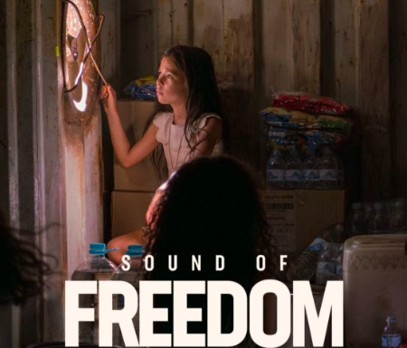 LA PELÍCULA “SONIDO DE LIBERTAD” DESATA POLÉMICA; ENFRENTA A MEDIOS Y PÚBLICO