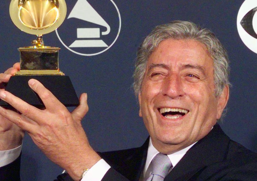 MURIÓ TONY BENNETT, LEYENDA DE LA MÚSICA DE ESTADOS UNIDOS Y UNO DE LOS ÚLTIMOS ‘CROONERS’