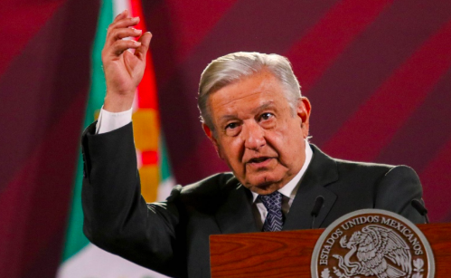 DENUNCIAN A AMLO ANTE LA FGR Y EL INE POR COMENTARIOS EN MAÑANERA