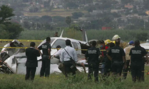 MUEREN TRES PERSONAS AL DESPLOMARSE AVIONETA EN EL GOLFO DE MÉXICO