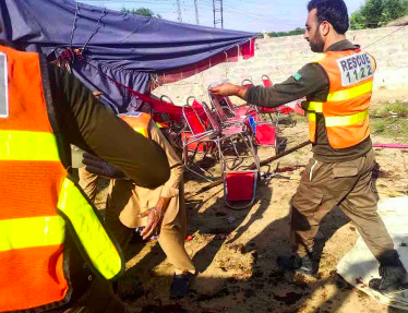 ATAQUE SUICIDA CONTRA MITIN POLÍTICO EN PAKISTÁN DEJA 40 MUERTOS