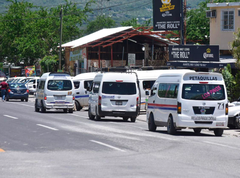 PESE AL ASESINATO DE TRES CHOFERES, SE REANUDA EL SERVICIO DE TRANSPORTE PÚBLICO EN CHILPANCINGO