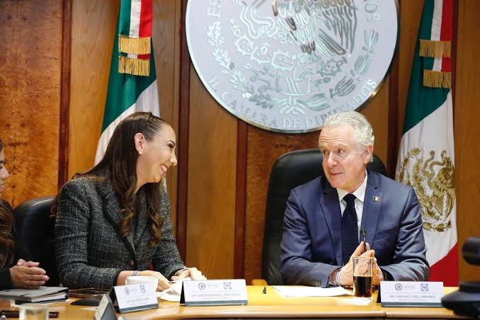 SANTIAGO CREEL MIRANDA RENUNCIA A LA PRESIDENCIA DE LA CÀMARA DE DIPUTADOS