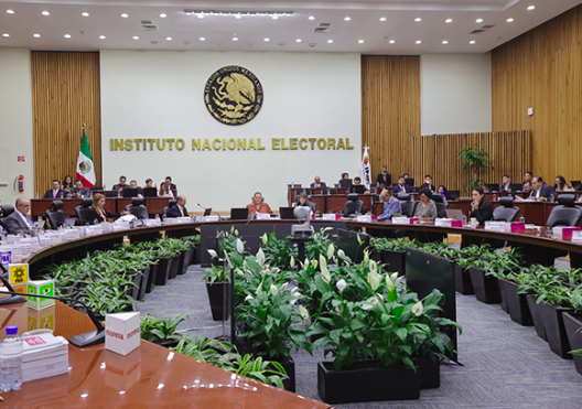 INE CANCELA PROYECTO SOBRE PARIDAD DE GÉNERO EN CANDIDATURAS A GOBERNADORES